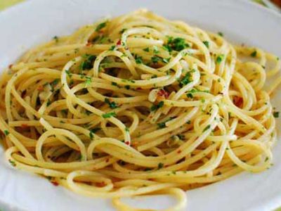 Spaghetti aglio, olio, peperoncino